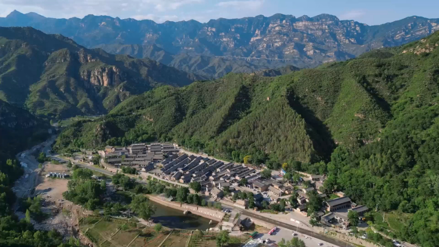 河北省阜平縣駱駝灣村：太行山村走上致富路