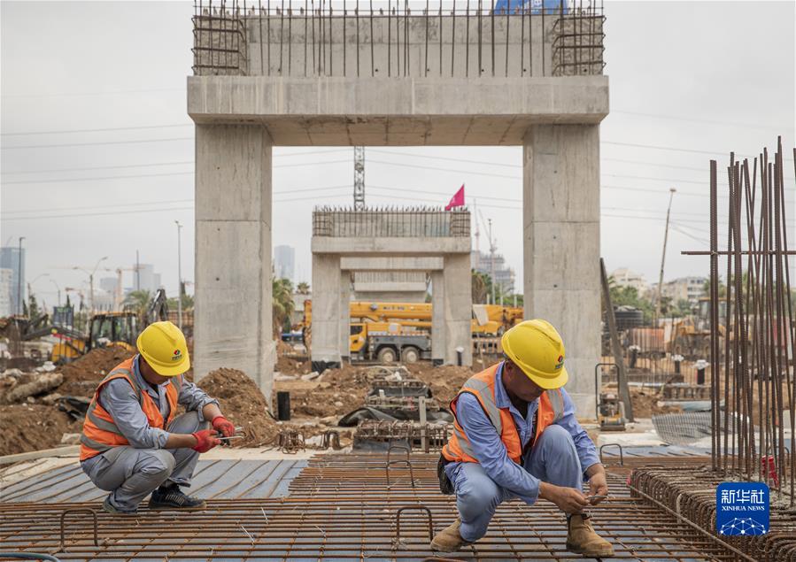 （國際·一周看天下）高溫下，特拉維夫輕軌建設正酣