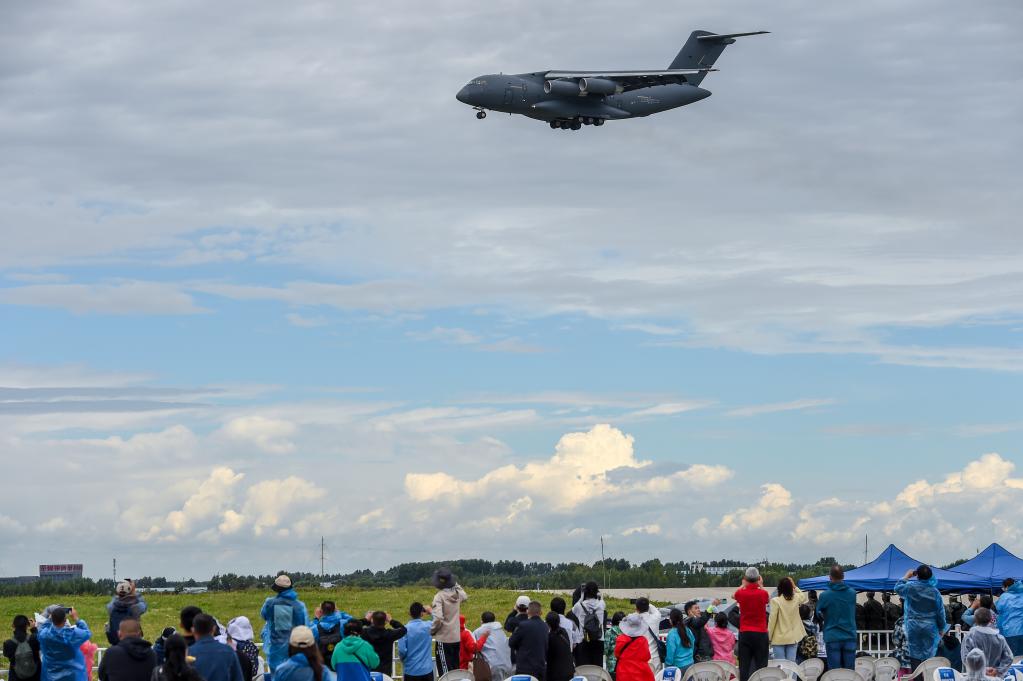 空軍航空開放活動暨長春航空展開幕 “20系列”戰(zhàn)機亮相長春