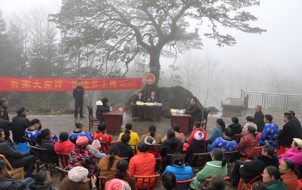 湖北鶴峰：巡回送法進鄉(xiāng)村