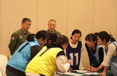 讓夢想從航母甲板上起飛——中國海軍艦載機飛行學員招飛見聞