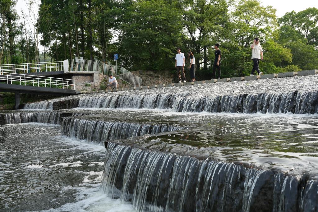 “千萬工程”調研行丨浙江湖州：山區小鎮的“美麗逆襲”