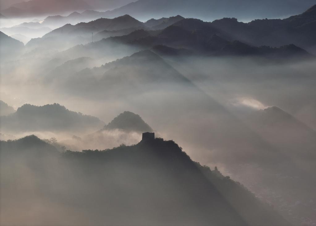 美麗中國(guó)丨水墨長(zhǎng)城壯美畫(huà)卷